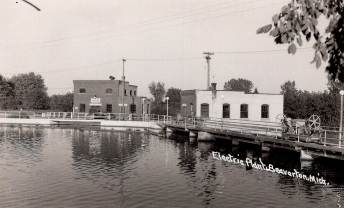 Beaverton - Old Post Card Photo (newer photo)